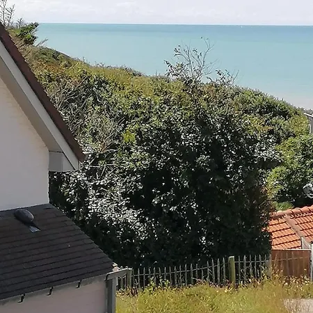 Maison 83 Holiday home *
